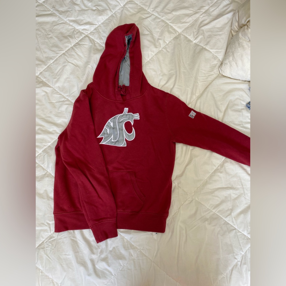 Red WSU hoodie